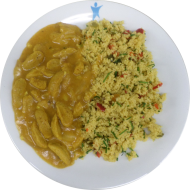 Sojageschnetzeltes mit roten Zwiebeln und Pfirsich (18,49) dazu gebratener Gemüsecouscous (81)